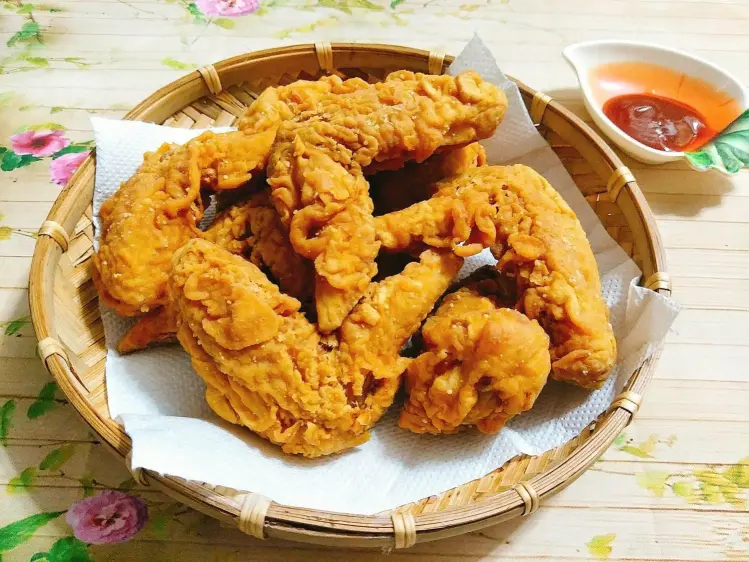 Fried chicken wings