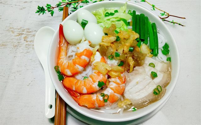 Shrimp and Pork Noodle Soup